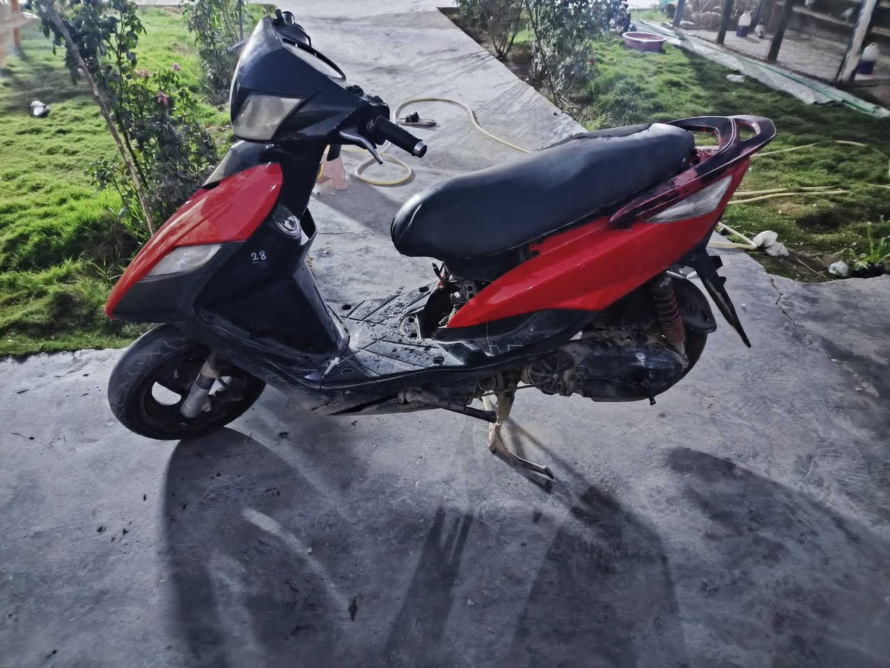 ماكس ثعلب تشتغل وتطفه كوم حديد سعر 150
كهربائية كله شغاله نار بيه كفارت كامله بس شباك جوه 
بغداد المعامل ***********
