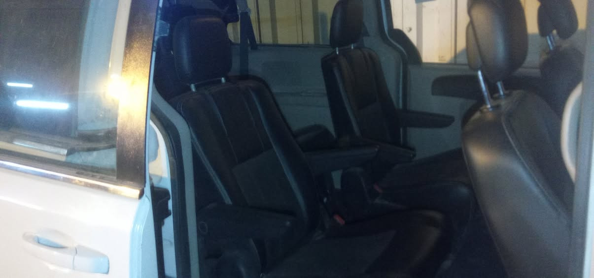 سلام عليكم دوج كرفان فوال موصفت سيار بيه كازكت سعره منسب جدان موديل 2019سعر115الرقم ***********
