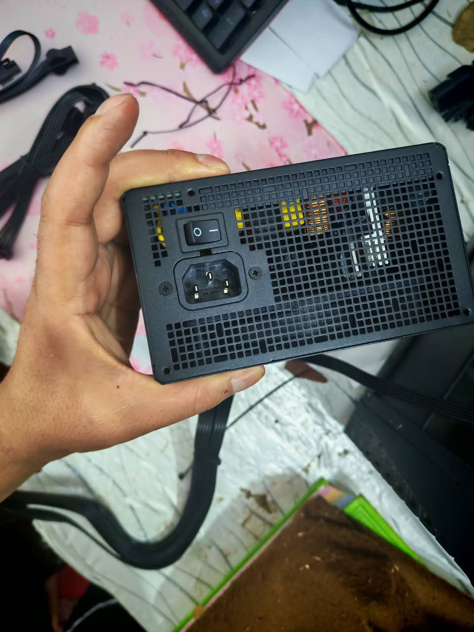 باور Thermalright 750W Gold جديد يدعم ATX 3.1 وكروت الـ 40، السعر 95 ألف قفل.


**إذا كنت صاحب هذا الإعلان وتريد حذفه لأي سبب، رجاءا أرسل رسالة إلى الدعم الفني**