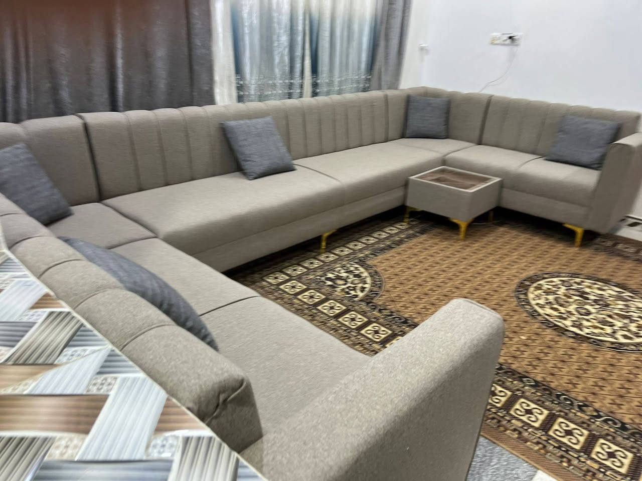 اللهم لك الحمد حمد الشاكرين 🙏🤲 
تم انجاز ديوان حسب الطلب الزبون 🥰💌
القوووة و المتانة و الترتيب يمنا وبس😌😌
متوفر نظام الاستبدال و القساط و الدفعات 🤍 💚 🤍 💚


**إذا كنت صاحب هذا الإعلان وتريد حذفه لأي سبب، رجاءا أرسل رسالة إلى الدعم الفني**