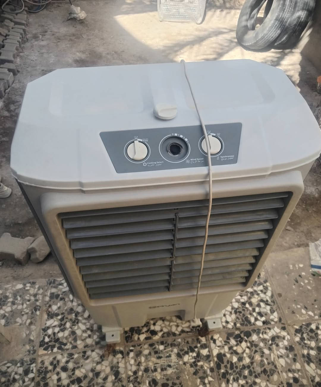 سلام عليكم كونفيره للبيع مستخدمه موسم واحد فقط
شغاله كلشي مابيها فقط عداد السرعه مشلوع بس مامثر عل سرعه او هواه سعر 65 مجاله قليل مكان بغداد الشعله ***********
