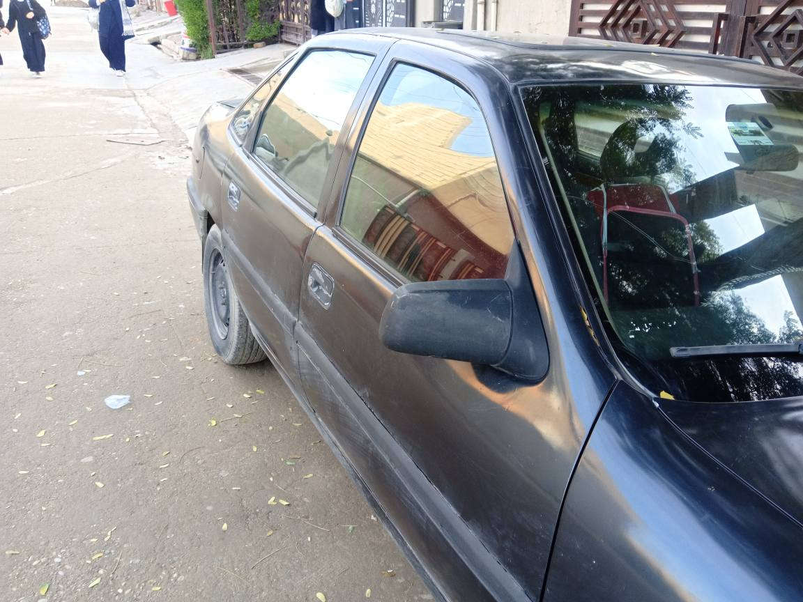 سيارة كاملة بطاقة بانزين و هزة و رقم انكليزي بدون اي نقص سعر 40 وبيها مجال قليل 
الاتصال على هذا رقم *********** كركوك, العراق
