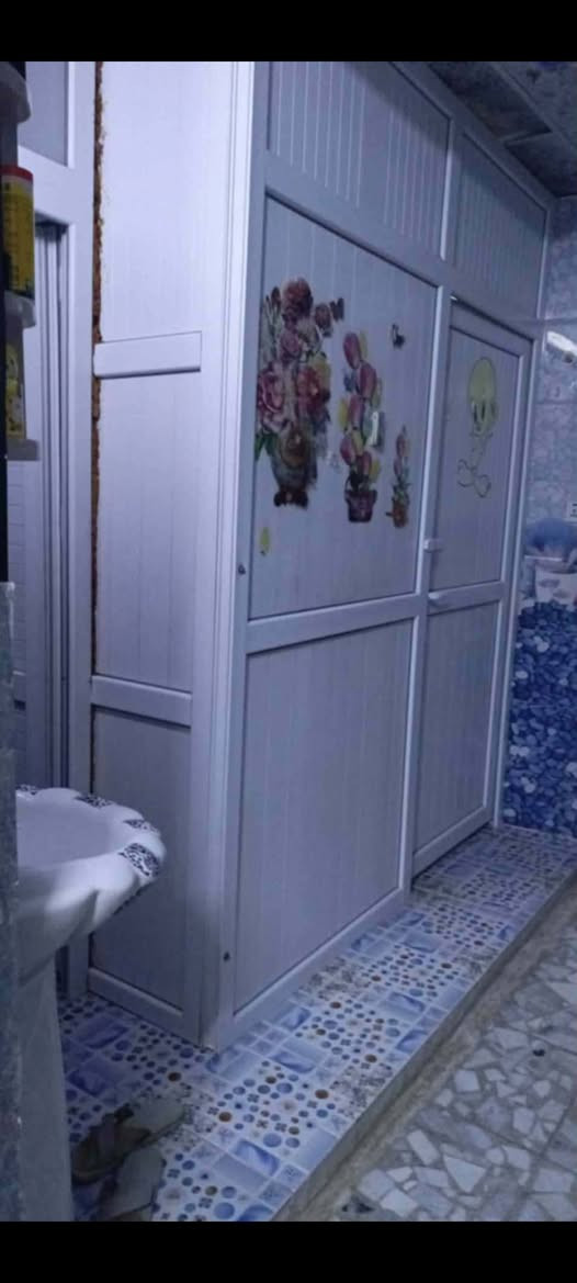 دار للبيع طابو زراعي سند 25 المساحه 100متر مربع طابق واحد بناء نظيف الموقع المحاربين خلف مدينه حمورابي يحتوي على صاله هول مطبخ غرفه نوم مجمع صحيات السعر 85 مليون للاستفسار مكتب النبل للعقار والبناء والهندسه *********** أستاذ علي ***********
