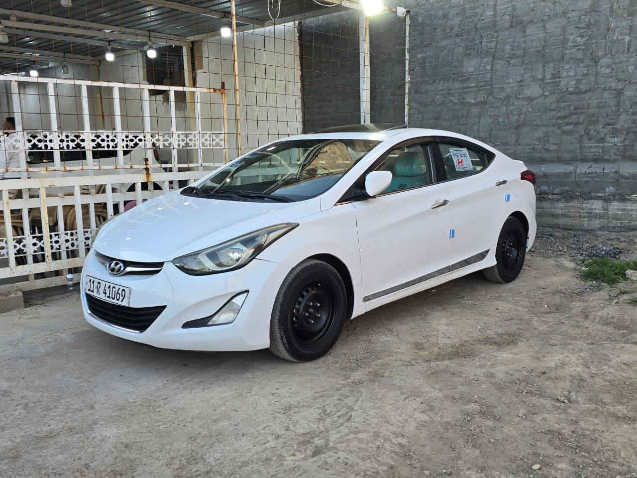 السلام عليكم النترا خليجي 
موديل 2014
تبريد قطعتين 
فحته 
السونار بل منشور شوف كل التفاصيل وخابرني 
يرهم مراوس حسب القناعه 
السعر 112
***********
