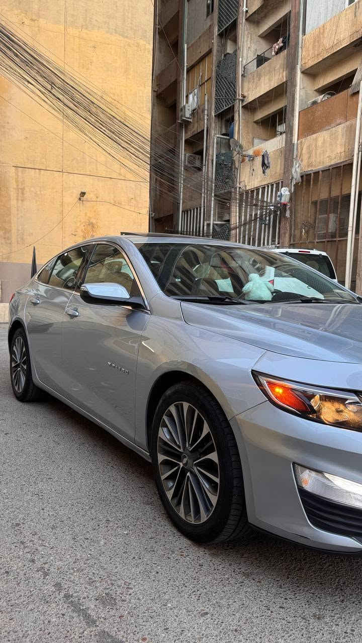 السلام عليكم 
للبيع فقط 
ماليبو 2017 وارد امريكي  LT2
صور الضرر مرفقة بالبوست ايرباك ستيرن فقط
وبيها ضرر بالعراق وناشر صور السونار 
بدون دواخل 
مواصفاتها موضحه بالصور مكينه 1500 توربو 
ماشيه 80 الف كيلو 
كير AT
كير مكينه مكفولات صدر امامي خلفي جديد 
رقم اربيل سنويه وهزه جديده
جاهزه السياره والسعر 108$ وبي مجال 
مكاني بغداد 
*********** بغداد, العراق
