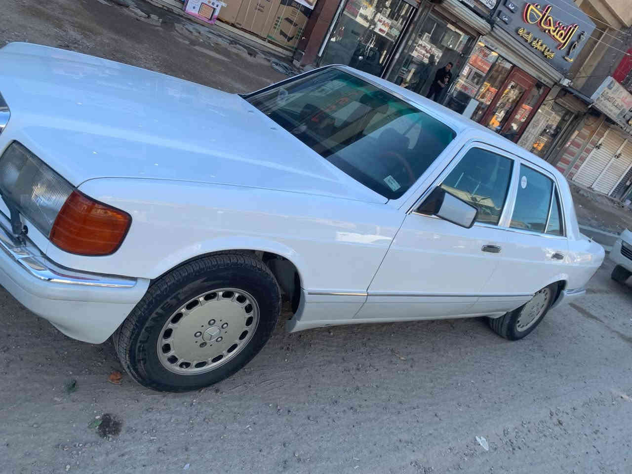 الحلوة للبيع مال شيوخ🔥👑🇩🇪
جامبو رئاسي se 300 بلاد 🇩🇪
عنگبوت بلاد شلعه وبطناش عليها تشك الكاع ومن تجي شوف بعينك✈️🇩🇪
موديل 90 أصل 🇩🇪🔥✈️نصبتها الصوره تسولف
رقم السياره بغداد ومكان السياره بغداد 🇩🇪
لون ابيض رقم الماني سنويه 2027 تحويل ثاني يوم👍
عليها ادامه صار اقل الشهر كير بلكامل ادامه  🔥🇩🇪
محرك كذالك ادامه كامله تخم نوزل تخم بلك تخم واير بلك تخم لاستيك نوزل وبعد هواي غراض اصليات الله شاهد كله بوش🇩🇪مابيها قطعه عاديه تخم فيتبم جديد شاده ادامه العكنبوت بلكامل السياره مصروف عليها هواي ومامتعبها ابد 
باتري 100 A اصلي شادلها 🇩🇪
دايمنو شادلهًا اصلي بحاله الوكاله كلفني ب110$
السياره مصروف عليها هواي كله اغراضها جدد والقديم كله موجود عندي تجي وشوفه بعينك المبدل كله محتفظ بي وكله شغال 
غرفه جلد اسود ملكي بلكامل 👑🇩🇪
مقاعد السايق والصدر والتجاوي بلكامل كهرباء 🇩🇪🔥
سلايت روف طكتين ✈️🇩🇪
دبل اريل 🇩🇪
دبل مروحة 🇩🇪
دبل فيت بم 🇩🇪
تخم تاير جديد 🇩🇪
تبريد ثلاجة 🇩🇪🔥
القفل سنتر لوك فتح وقفل ريمونت 🇩🇪
ويل كب قبل سبوع جلي وبخ بلادي🇩🇪
تليفون الماني اصلي محفور العلامه مارسيدس🇩🇪
  ☮️مكلفني 100$🇩🇪
 شاشة بلكامل اصليه الله شاهد مع الكامره بلبك🇩🇪
السياره مصروف عليها وماتعبينها تجي وشوف بعينك
السياره🇩🇪 مصبوغه عام لغرضه الجماليه لا اكثر وصبغتها درجه اولى ابو مصلحة من يشوفها يعرف صبغتها وتكلفتها  

مكان السياره بغداد رايدينها 115 ورقه 💵🇩🇪
 وبيها مجال حك الجيه ماتعجبك اعبر المنشور والله يرزقك بلفضل ان شاء الله 
*********** متواجد وتساب وعلى خط وبخدمتكم
