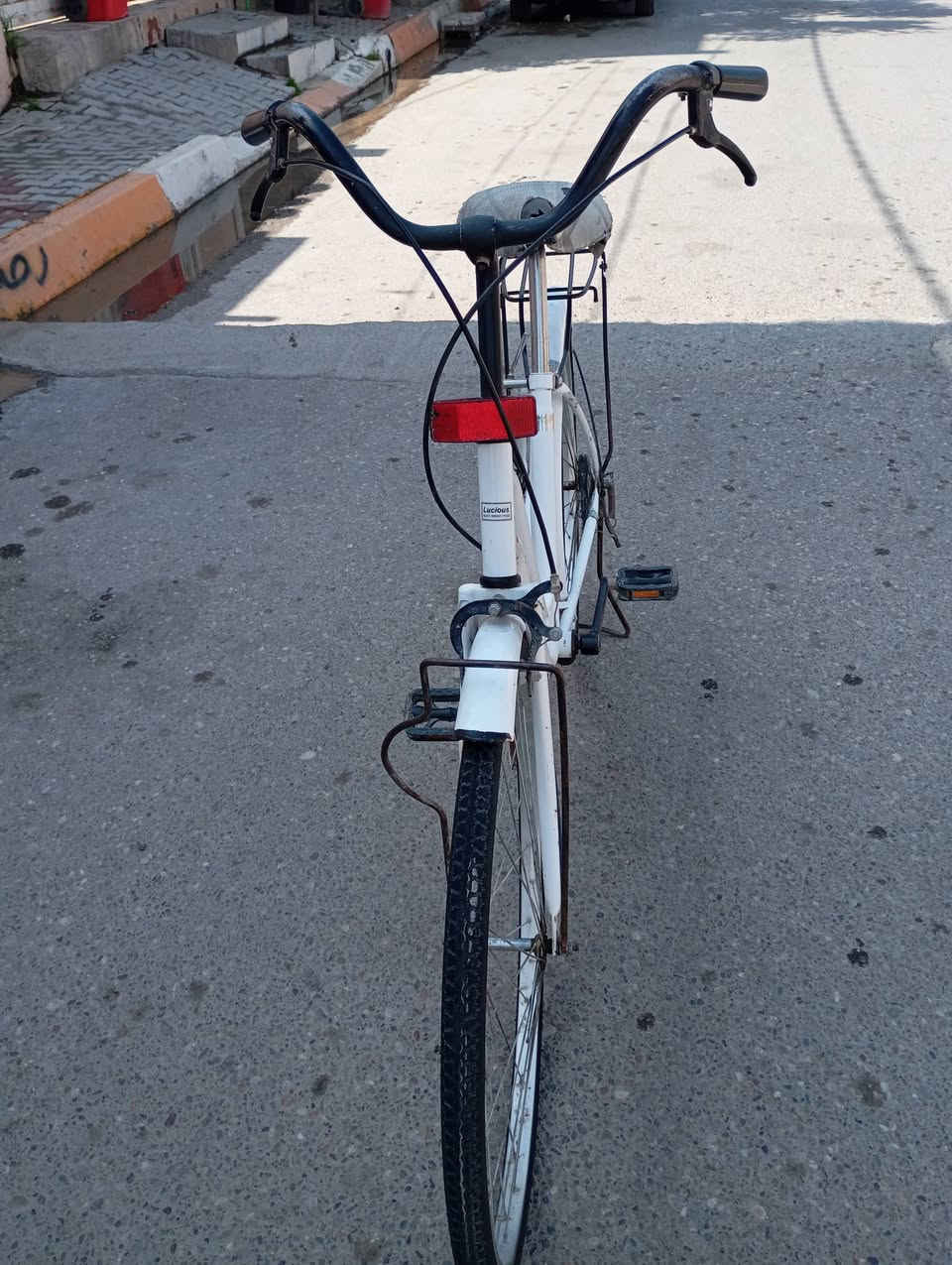 السلام عليكم بايسكل للبيع نظيف كامل مكمل الحجم 26 السعر ب 60 مجال البكان بعقوبه التحرير


**إذا كنت صاحب هذا الإعلان وتريد حذفه لأي سبب، رجاءا أرسل رسالة إلى الدعم الفني**