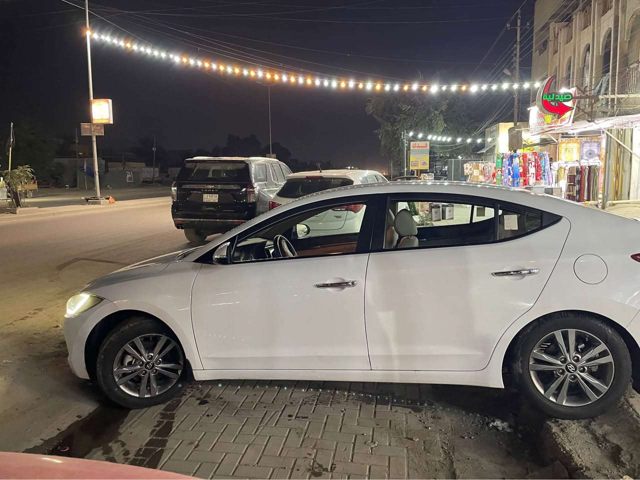 السلام عليكم 
النترا 2017 لون ابيض خليجي محرك 2000 دوش فتحة مري شفط بدون صبغ بدون حادث بدون بارد ماشية 130 الف فقط  مكاني بغداد الكرخ  
الاتصال على *********** بغداد, العراق
