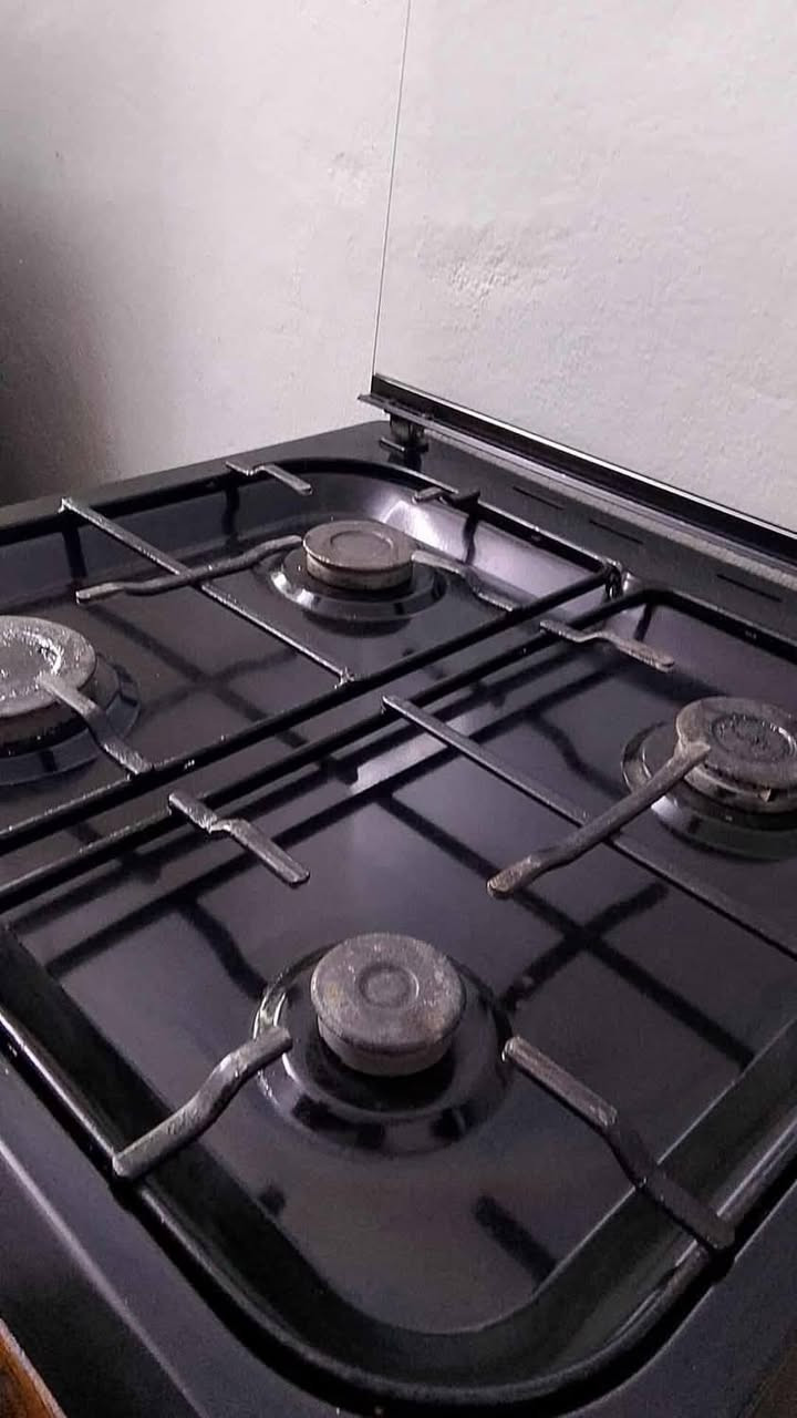 طباخ شغال كامل للبيع السعر 65 وبي مجال العنوان كوجلي قرب مستوطف الوركاء


**إذا كنت صاحب هذا الإعلان وتريد حذفه لأي سبب، رجاءا أرسل رسالة إلى الدعم الفني**
