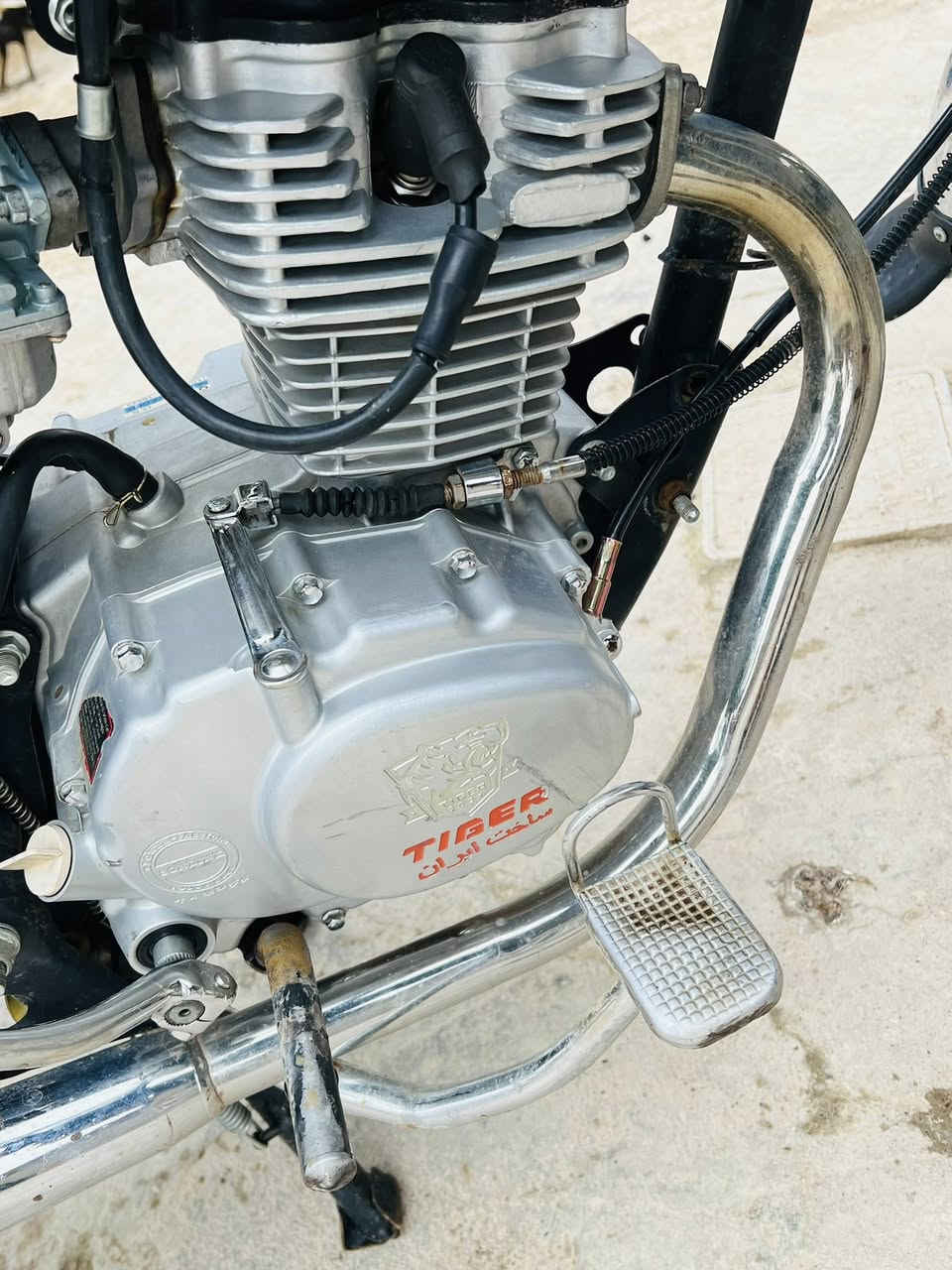 السلام عليكم شباب درجة للبيع موديل 2021تايگر فول نضافه محرك مامفتوح كله ع بلاد شرط مابيها اي نقص سعرها400 وبيها مجال الشراي يتصل ***********
