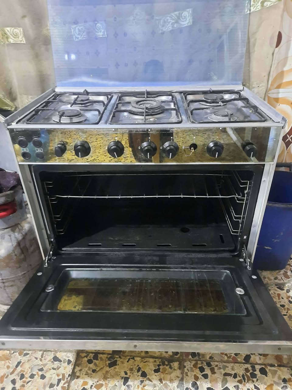 طباخ كريازي حجم كبير بلادي نضيف جدا شرط الفحص كوله شغال خمس عيون سعره 200وبيه مجال بسيط لشراي مكانه نجف


**إذا كنت صاحب هذا الإعلان وتريد حذفه لأي سبب، رجاءا أرسل رسالة إلى الدعم الفني**