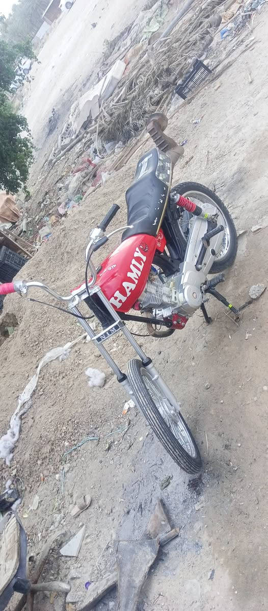 السلام عليكم دراجه حلوه ونظيفه مكاني كربلاء مراوس مراوس بيع موديل 13 معمره 25ه دراجه حلوه 750 وبيها مجال***********
