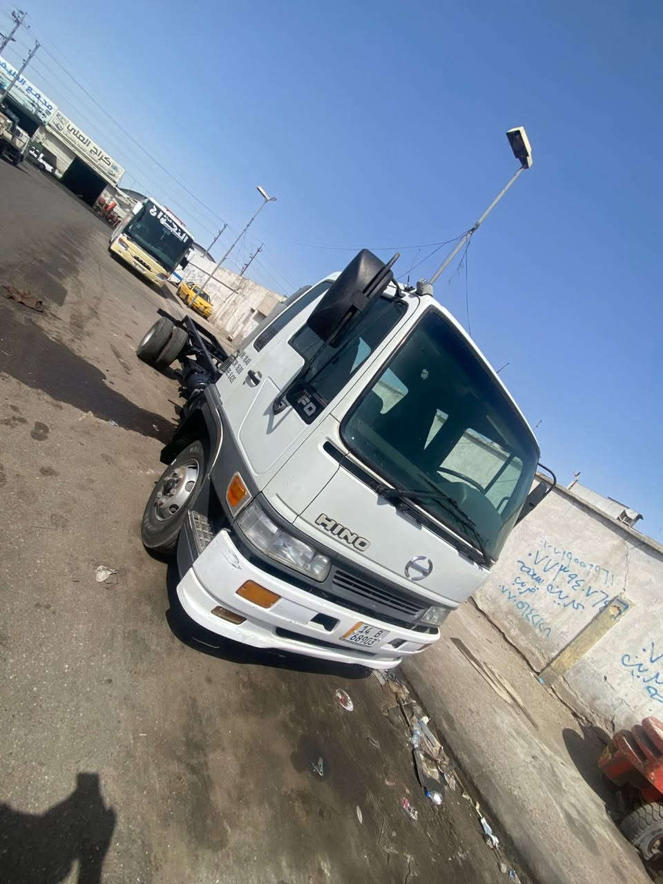 السلام عليكم هينو انكر استرالي فول عادي باسمي جديده زيرو ماشيه 90الف سياره زيرو طوله 6وربع كله ع بلاد مكينه 80خط واحد تحويل ثاني يوم مكانه بصره بيع او مرواس عادي ***********
