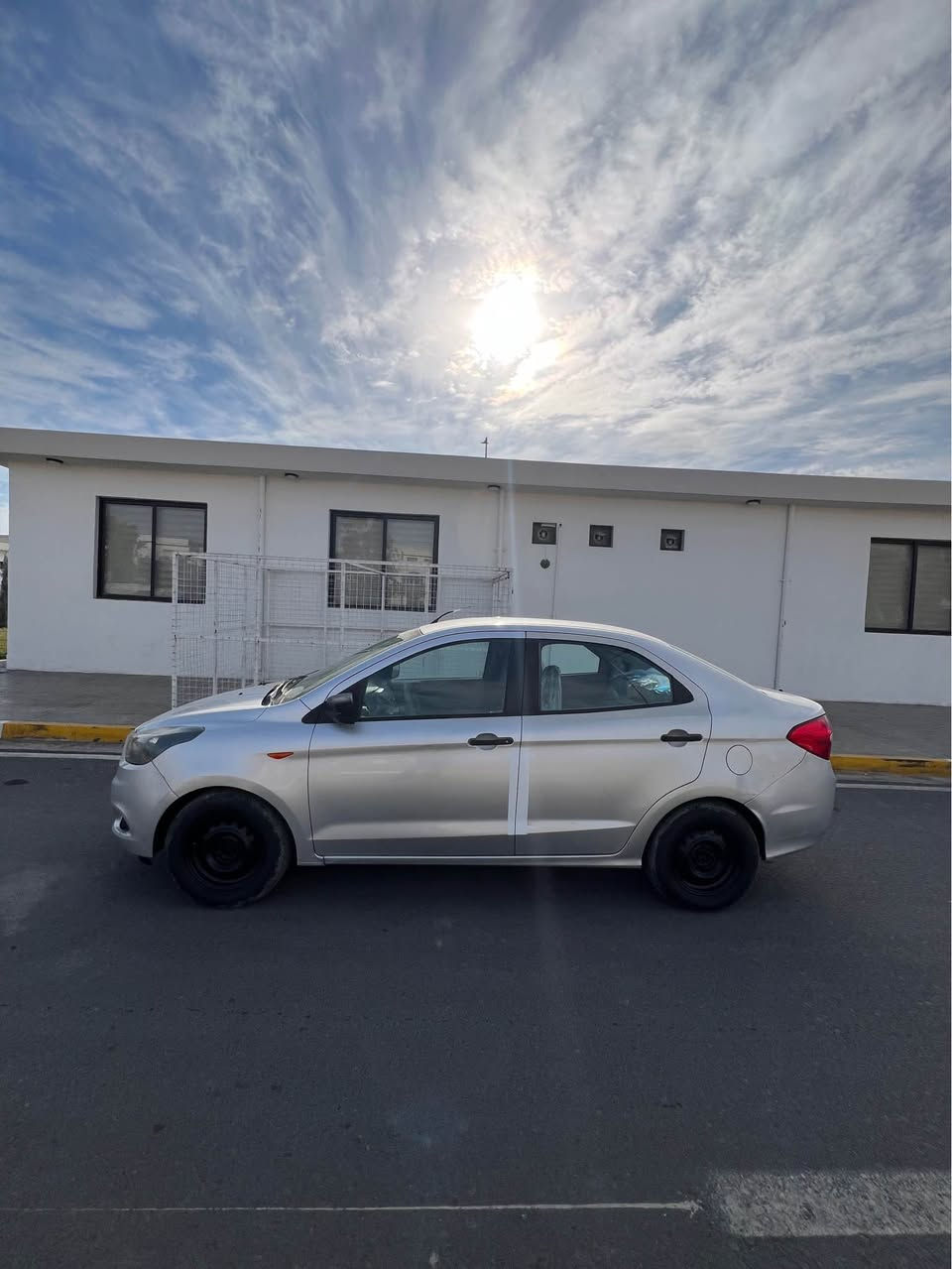 ‏﷽
فورد فیگۆ
مۆدێل 2016
بۆ فروشتن
گیڕ و مەكینە بەشەرت تەبرید سارد و گەرم چوار تایە و ویلی تازە سیرفسی تازە بۆكراوە چوار پارچەی سبوخە بێ لێدران نرخی 62 گەڵا
شوێن هەولێر
***********
***********

فورد فیكو 
مدیل 2016
کیر محرک شرط تبريد شرط حداديه جديد تايرات جديد أربع قطعه سبخ بدون حادث تحويل شرط سعر ٦٢ ورقه 
مكان اربيل
*********** واتساب
*********** أربيل, العراق
