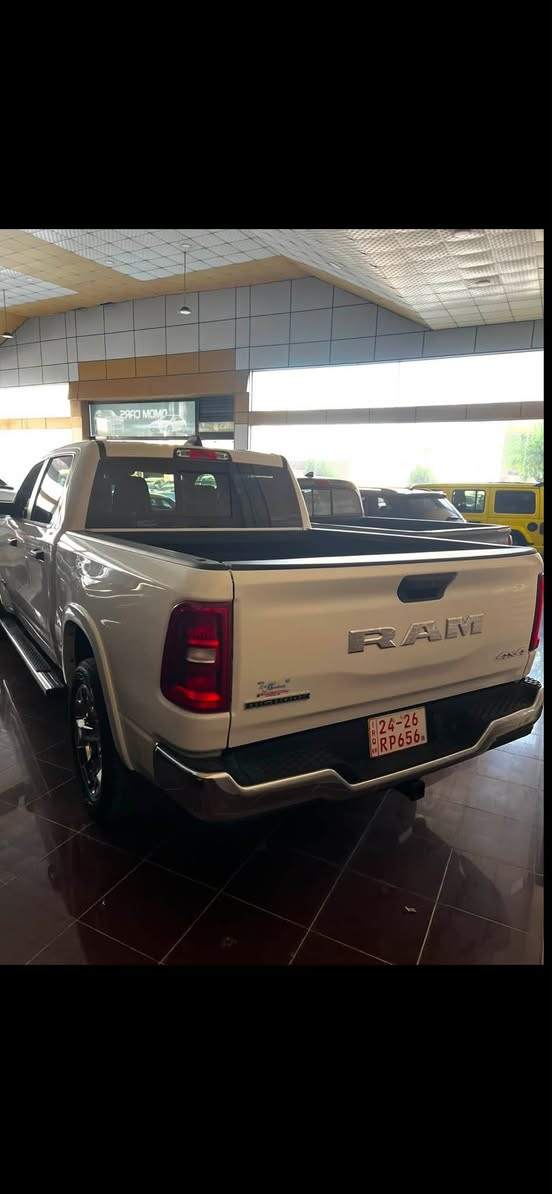 دوج رام 2025بيك هورن
4X4دبل اكسل
شاشة وسط تحكمات ستيرن خطوط شارع بصمة تشغيل عن بعد كشن منفصل 
حجم المحرك 3600 V6 كير ومحرك شرط
ماشية فقط 36ميل
حادث سيارة جاملغين صبغ بدون دواخل وشاصي ايرباك تكمة وحدة فقط سستم شركة
رقم شاصي /1C6RRFFG2SN518953
سيارة بدون رقم تترقم شمالي دهوك/اربيل/سليمانية
سعر 255ومجال
***********
