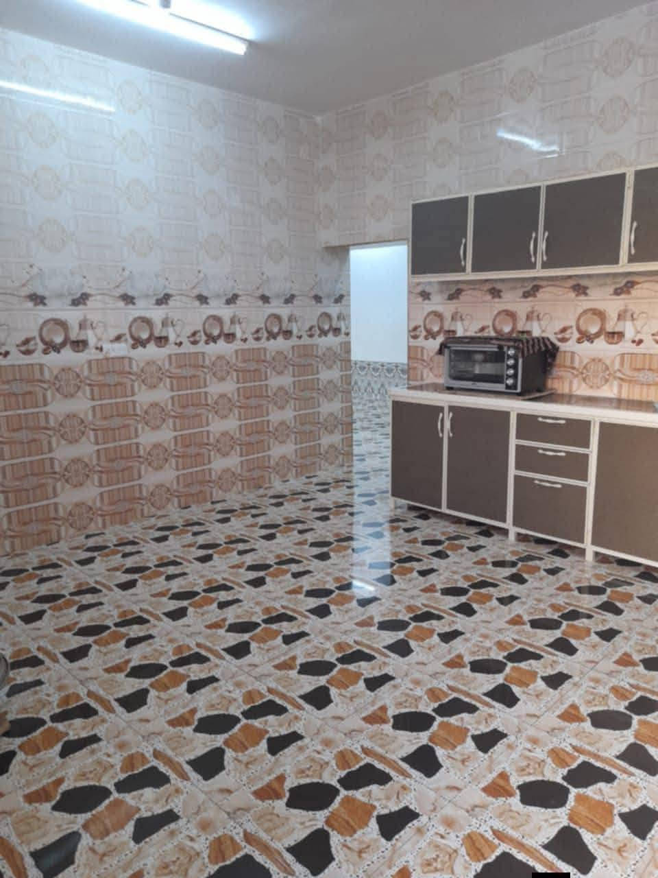 بيت للبيع
السلام عليكم يوجد بيت للبيع
بيت للبيع ركن على الحولي مباشر خلف التربية

 تم تقديم معاملة طابو وطالع علي مساح

بيت كامل بناء حديث ماء وكهرباء فوول
غرفتين نوم وصالة ومطبخ واستقبال
ومجمع صحيات
وصحيات خارجية وحديقة وكراج سياره

وكما موضح بالصور

السعر 45 مليون وبي مجال

للاستفسار الاتصال على الرقم 

***********
