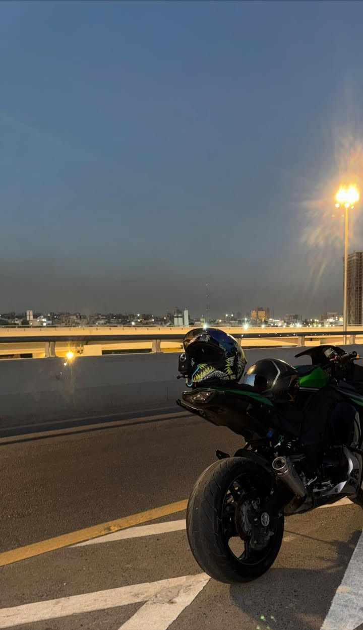 سلام عليكم كاوسكي زت الف سياحي 2016 z1000 sx دراجه مكينه مكفوله كير مكفول دراجه عليها برمجه بلاديه باك فاير عليه اكزوز ارو سستم كامل تيتانيوم اكزوز نقص  كفر صفح فقط نضافه الكفرات باقيه 75 بلميه وبيه طعجه بلتانكي جايه من بره هيج يعني مابيها حادث هنا دراجه مال جناي ماشيه 28 الف اوراق مكاتبه اكفلك كلشي مكان الدراجه بغداد سعره ٣٥ بيه مجال للشراي ***********
