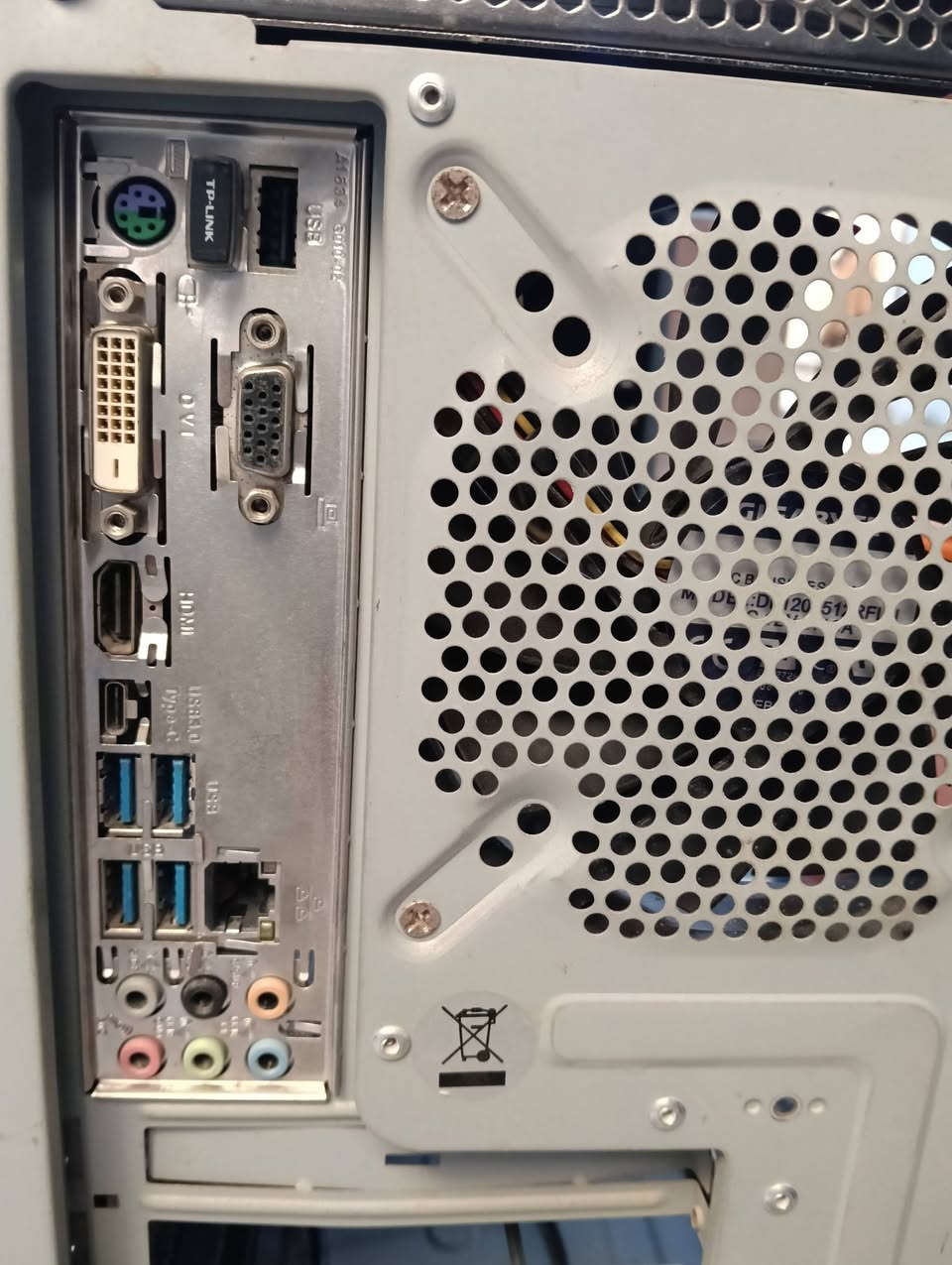 السلام عليكم
من رخصه الادمن

حاسبه دسك توب (مكتبي) i5

3 رامات ابو 8 گيگا DDR4

هارد 240 SSD

مذر بورد و مواصفاتهه مثل ما موضح بالصور

سعر 500 الف


**إذا كنت صاحب هذا الإعلان وتريد حذفه لأي سبب، رجاءا أرسل رسالة إلى الدعم الفني**