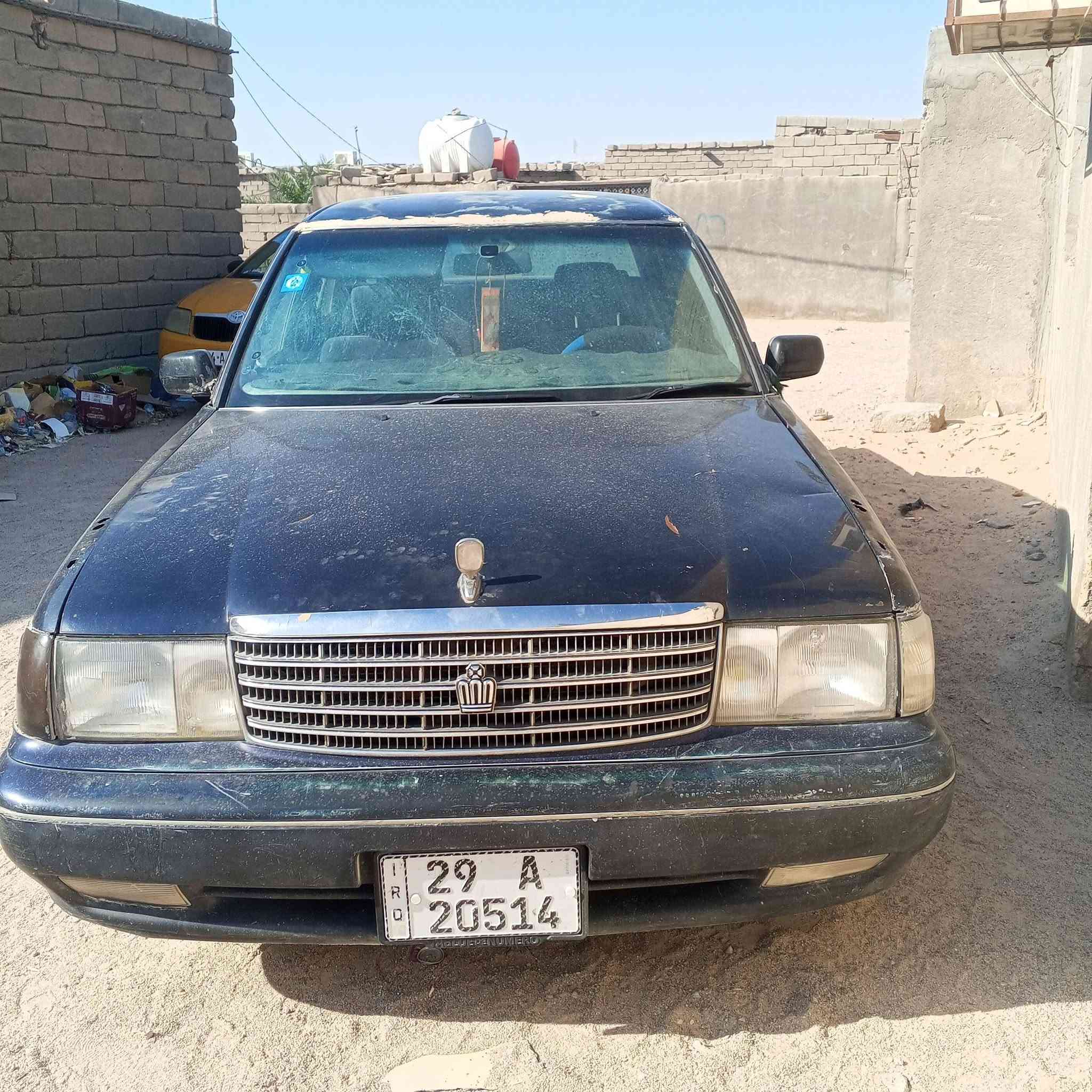 سياره ارنب البيع مكفوله من نقل والكصه مكينه ثنين ونص رقم نكليزي سعر 43وبيها مجال📞***********
