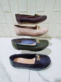 جزمه فلاته حريمي • مقاس ٣٧-٤١ • كرتونه ٢٠ جوز