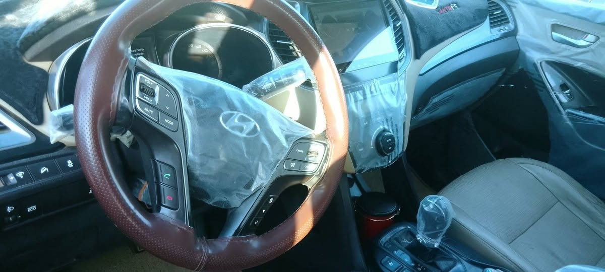 سنتافيا 14 للبيع فول مواصفات للاخير 
مكينة 6 خليجي مكفول ماعدا صبغ خارجي بالجاملغ الامامي واحد فقط 
رقم بغداد بسمي 
السعر ب156
مستعجل ع بيعها


**إذا كنت صاحب هذا الإعلان وتريد حذفه لأي سبب، رجاءا أرسل رسالة إلى الدعم الفني**