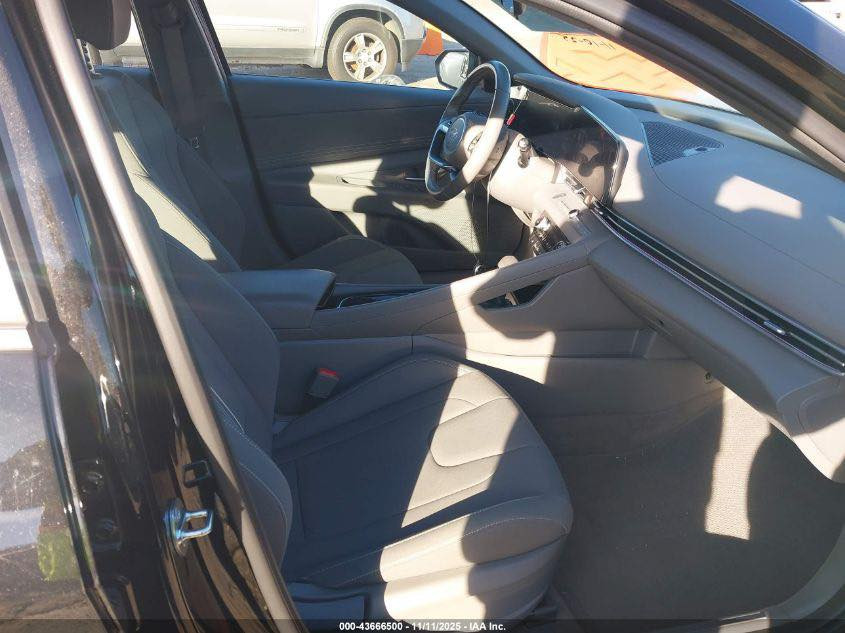 هونداي النترا موديل ٢٠٢٤ماشيه ٢٨الف مايل
مده وصوله للحره ٢٠يًوم وتوصل للحره 
ابيع بلحره لمن لديه كتاب شهداء او حره 
حادث واضح بصور خلفي وبيه طعجه بلبنيد خفيفه
سياره فول مواصفات فتحه
سعرها ١١٣بلحره على حادثه وبيه مجال بسيط


**إذا كنت صاحب هذا الإعلان وتريد حذفه لأي سبب، رجاءا أرسل رسالة إلى الدعم الفني**