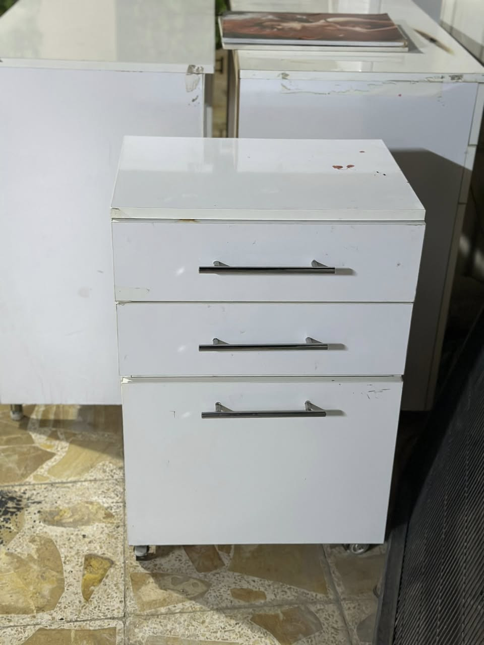 غراض للبيع مجموعه اكريلك أجهزه مع الأصباغ والعجينه اكريلك شلعه كامله بد100 الف
الميز على  50 
الميز الصغير ب 25 الف 
النجف حي العداله


**إذا كنت صاحب هذا الإعلان وتريد حذفه لأي سبب، رجاءا أرسل رسالة إلى الدعم الفني**