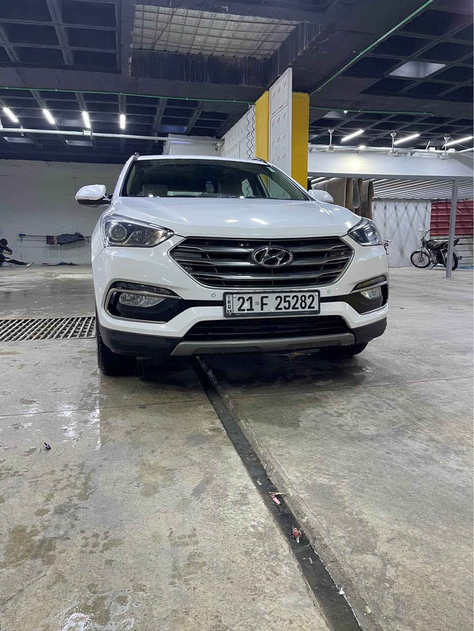 سلامعلیکم سەنتافی ٢٠١٨ کلین تایتل هیچ هیچی پێوە نیە سەیارەکە زۆر تازە و پاک ماوەتەوە خۆمان بە سفری ڕامان کێشاوە یەک دەستە مەکینە ٢٥٠٠ سەیارەکە ئاوینە شەفتە سندوق جەگە کوشن جلدە سویچە دوو سویچی خۆی لەگەڵە ماڵی دۆستە تکایە موشتەری نیت تیل مەکە 

*********** كالار, السليمانية
