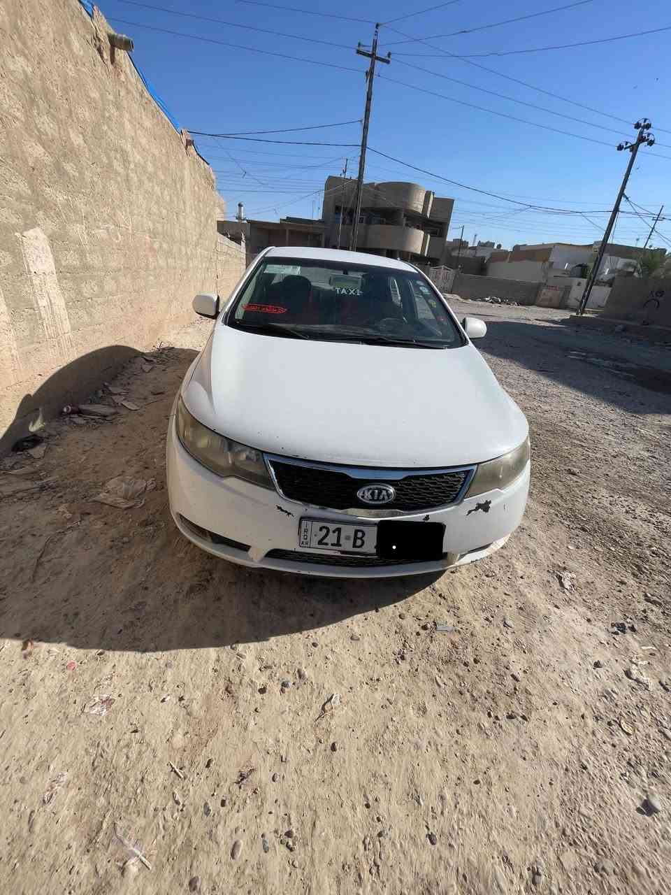 سلام عليكم
كيا سيراتو 
2013خليجي
بيها 3قطع رش 
محرك جديد 
تبريد ثلج 
سياره جاهزه 
سعر 95وبيها مجال 
***********
