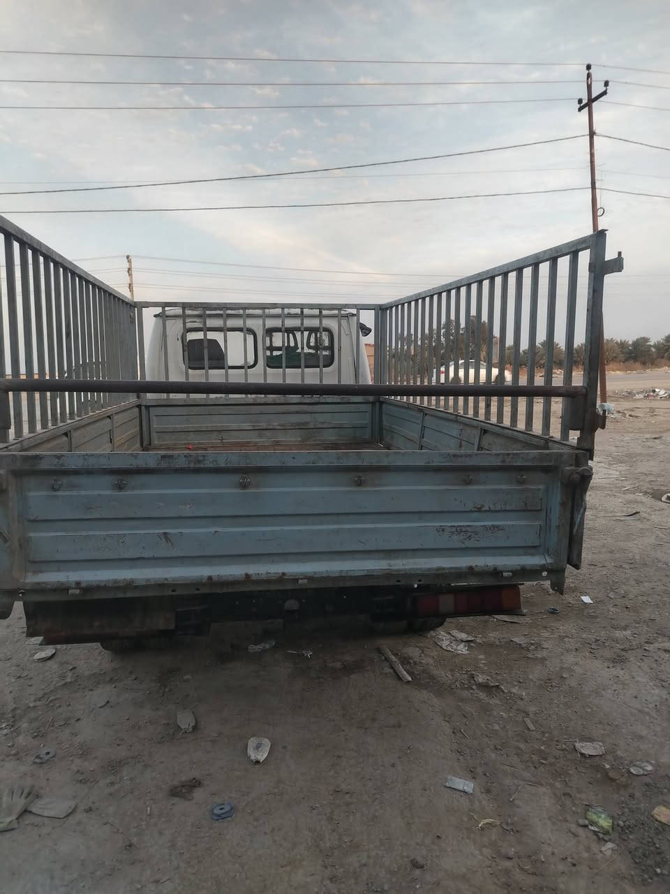 السلام عليكم للبيع فقط موديل 2003 سيار جاهز وخير من الله مكين وكير حدادي تخم تاير كهربائيّ تبريد اكسن سيار عل ابلاده حت اسبير مال شركه رقم بغداد منفيس سنوي صاقط بل 2011  سيار مال وحد عل باب الله اني ابيع كوم حديد بل تحويل سعر 18 مكان سيار كربلاء 
***********
