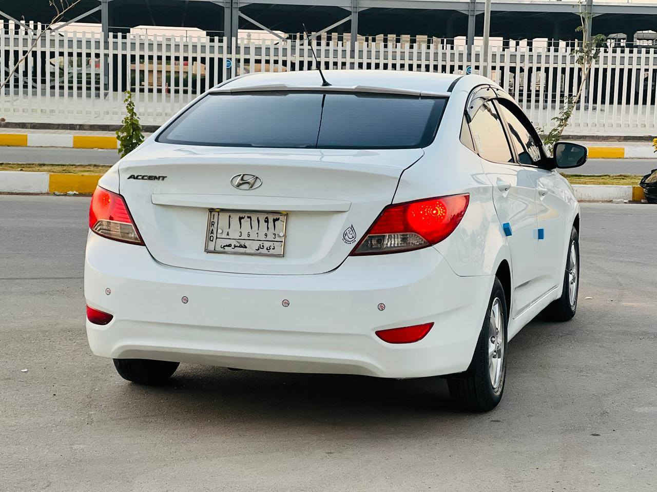 السلام عليكم
للبيع اكسنت 2014 خليجي مكفوله ما عده الدوس بيهن صبغ وبارد بالصندوك 
سنويه لل٢٦ سياره جديده وجاهزه محرك 1600 ما مفتوح
تخم تاير حدادة كله جديد

مكانها الناصرية مركز المدينة
السعر 88 وبيها مجال
*********** //***********
