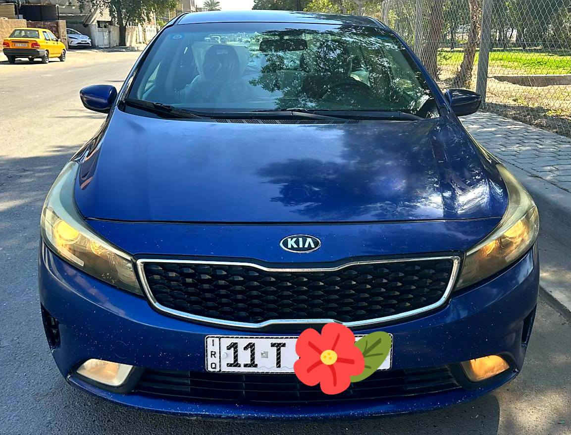 السلام عليكم سياره كيه فورتي موديل 2017وارد امريكي صور حادث منشوره بدون تبديل محرك كير صدر تبريد تخم تاير مكفولة رقم بغداد تحويل مباشر مواصفات نص فول سياره جاهزه حلوه كلش سعر112$بيه مجال بصيط العنوان بغداد الامين شارع نواب النتصال ***********
