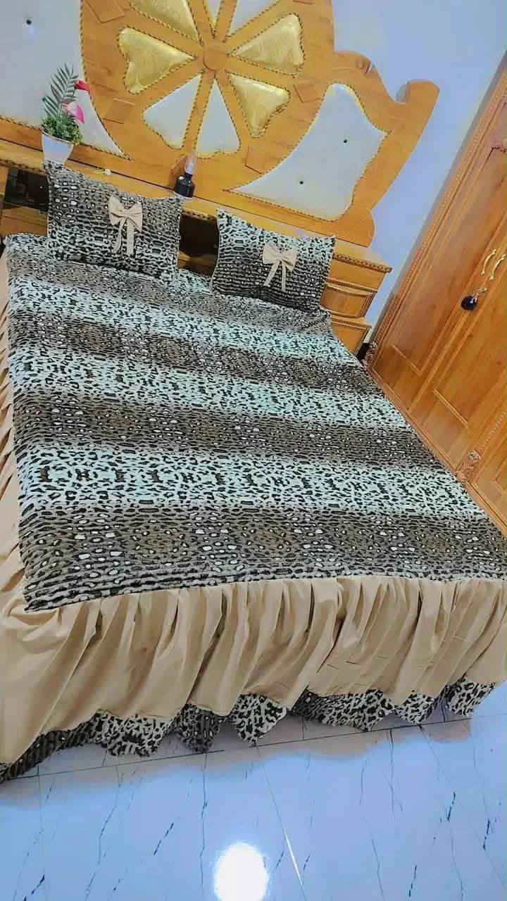 فرشات نفرين ونفر حسب الطلب ألي حابه تحجز تراسلني ع هذا الرقم *********** واتساب
