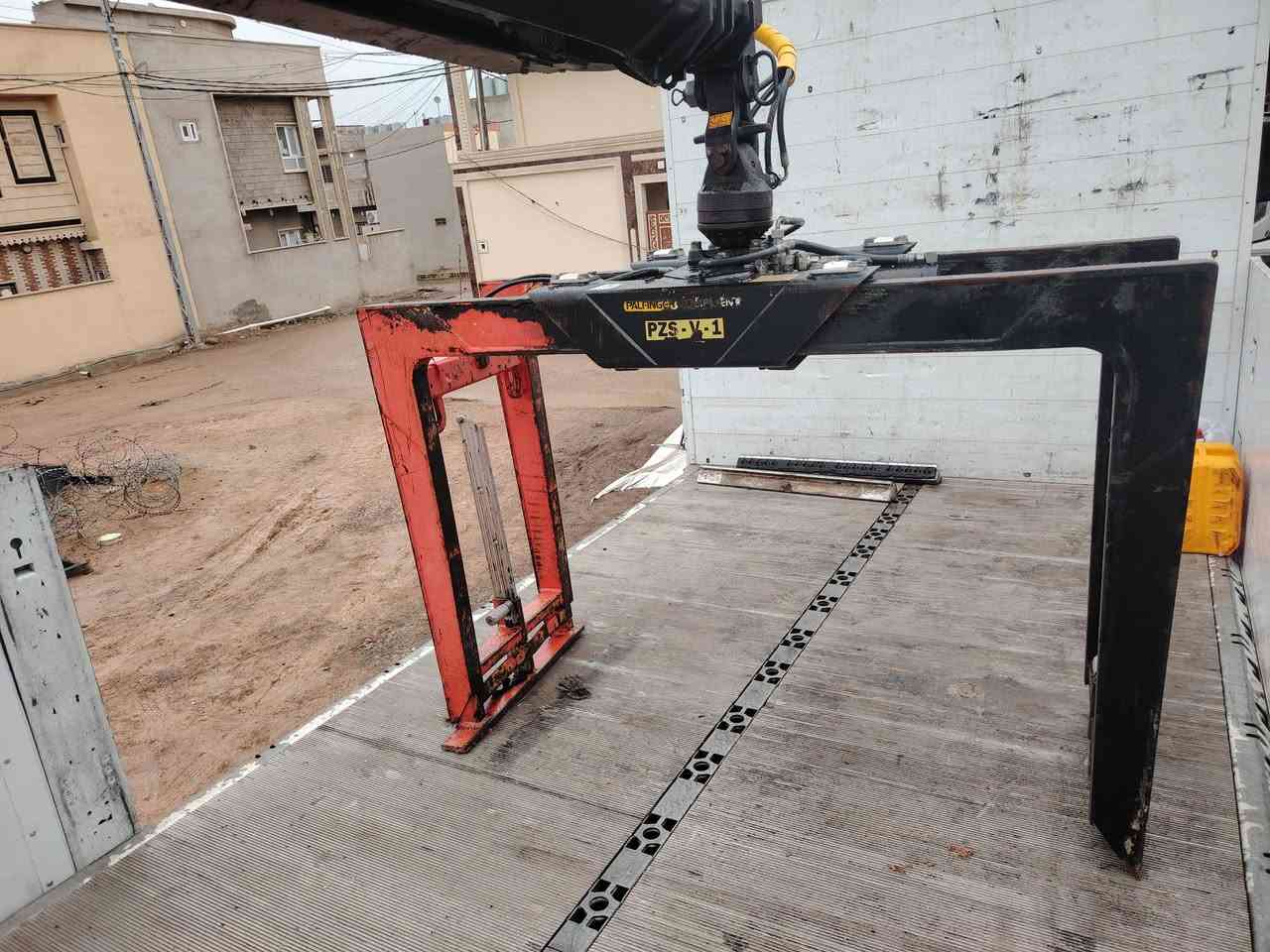 كماشه للبيع... اتصل.. ***********..... ***********
