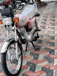 دراجه للبيع سكنر سنكر جديده سعر مليون وبيه مجال 07763545305