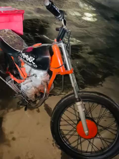 للبيع بـ375كلك
دوانيه الحمزه الشرقي 
***********واتساب👉
