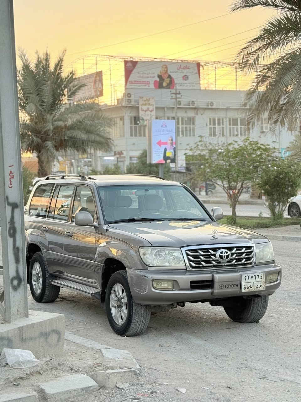 السلام عليكم لاندكروز 2005فول فول فتحه سته4500السياره محرك كير اب شرط (منضومه غاز )دبل تانكي
عنوان نجف كوفه
رقم ***********
السعر 100وبيه مجال
