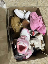 عندي احذيه  شعله  ولادي نظافه 100/100 العنوان كميره 07779444367