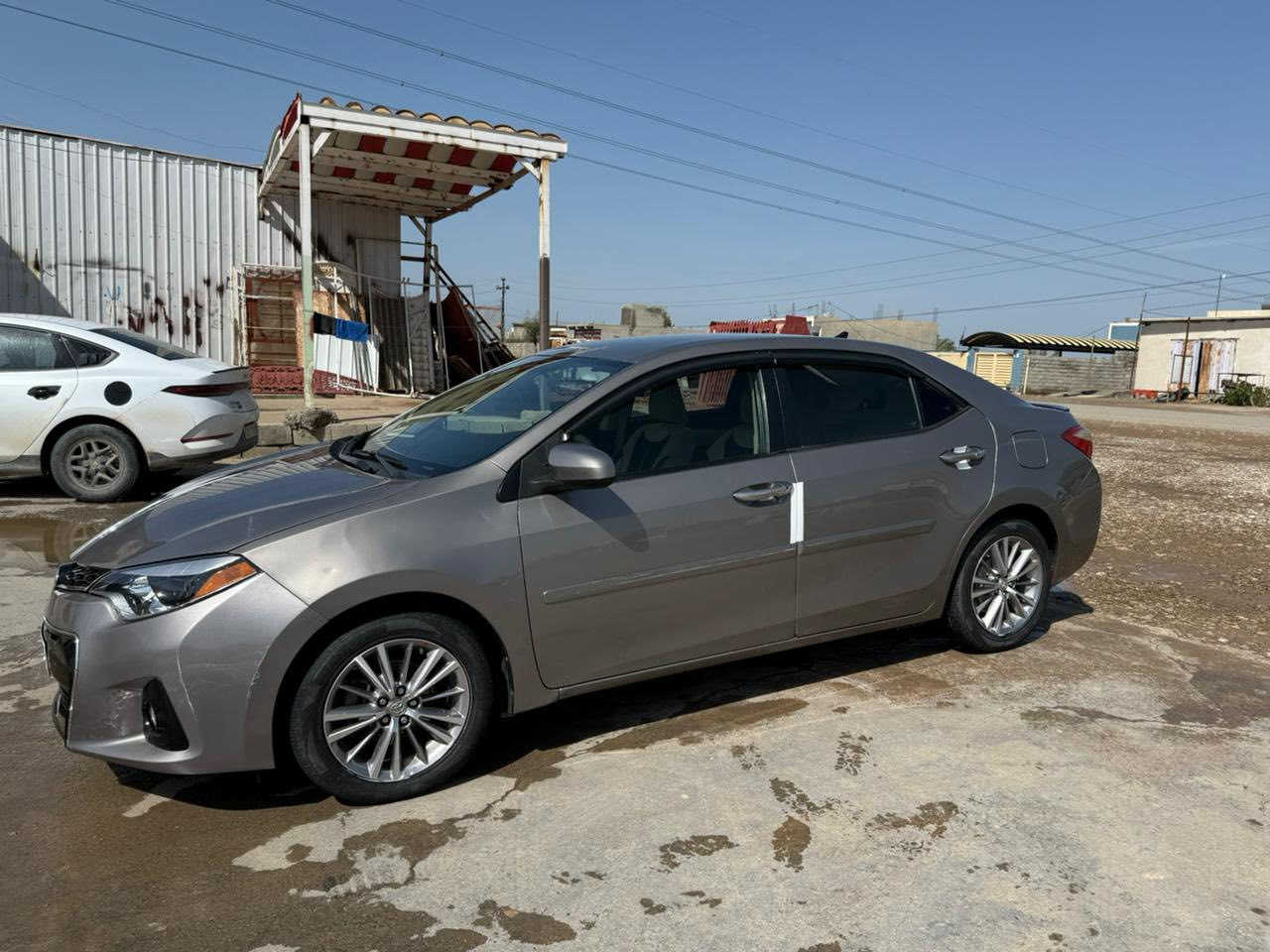 السلام عليكم 
كورلا وارد امريكي 2015 السيارة مواصفات LE رقم بغداد بأسمي صدر جديد بلكات ومجاول ونوزلات جديد كير ومكينه خير من الله حادثها جاملغ خلفي ايمن وصندوق وجاملغ امامي ايمن وصبغ جاملغ خلفي ايسر وبنيد صور الحادث مرفق بلصور السعر 110 وبيها مجال مكاني بغداد بلديات ***********
