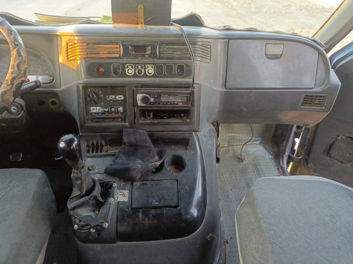 باص كيه استانه ١٠ راكب محرك انقص  كير جيد حداده جديده تأشيرات جديد داخل حلوه البدي شوف العين السعر ٤٠ وبي مجال رقم ***********
