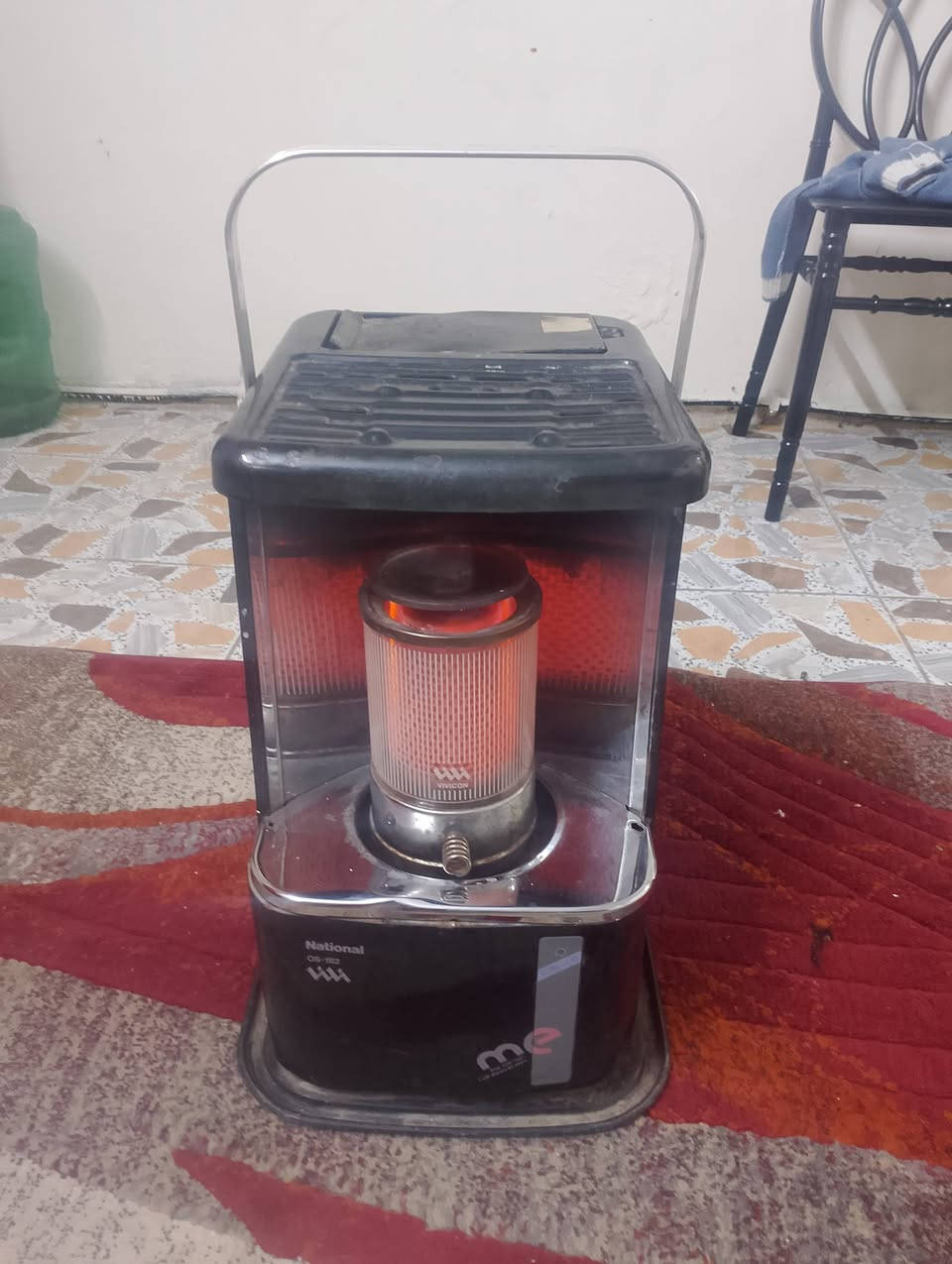 غراض للبيع شارع فلسطين قرب مستشفى الكندي ***********
