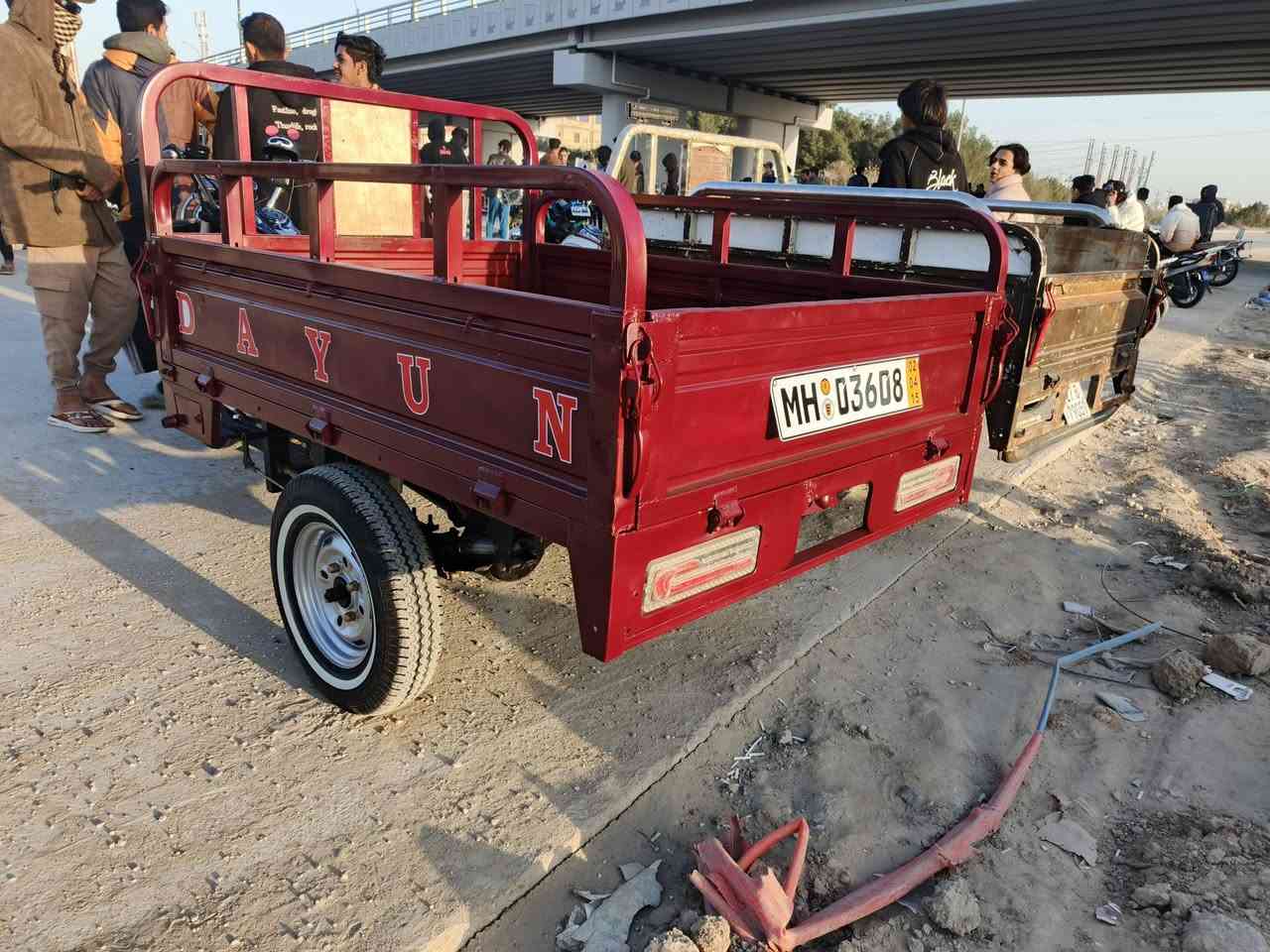 السلام عليكم للبيع مديل 2017اوراق مكينه مامفتوحه تواير جدد اكسن كبس للستفسار ***********
