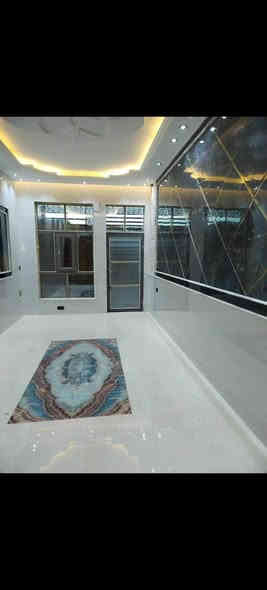 السلام عليكم
بيت  للبيع طابو ملك صرف في النحف حي النداء منطقة ال 46 بناء حديث 100 متر على شارع 20 و ساحة
السعر 200 وبي مجال 
اتصال مع واتساب 
 ***********
