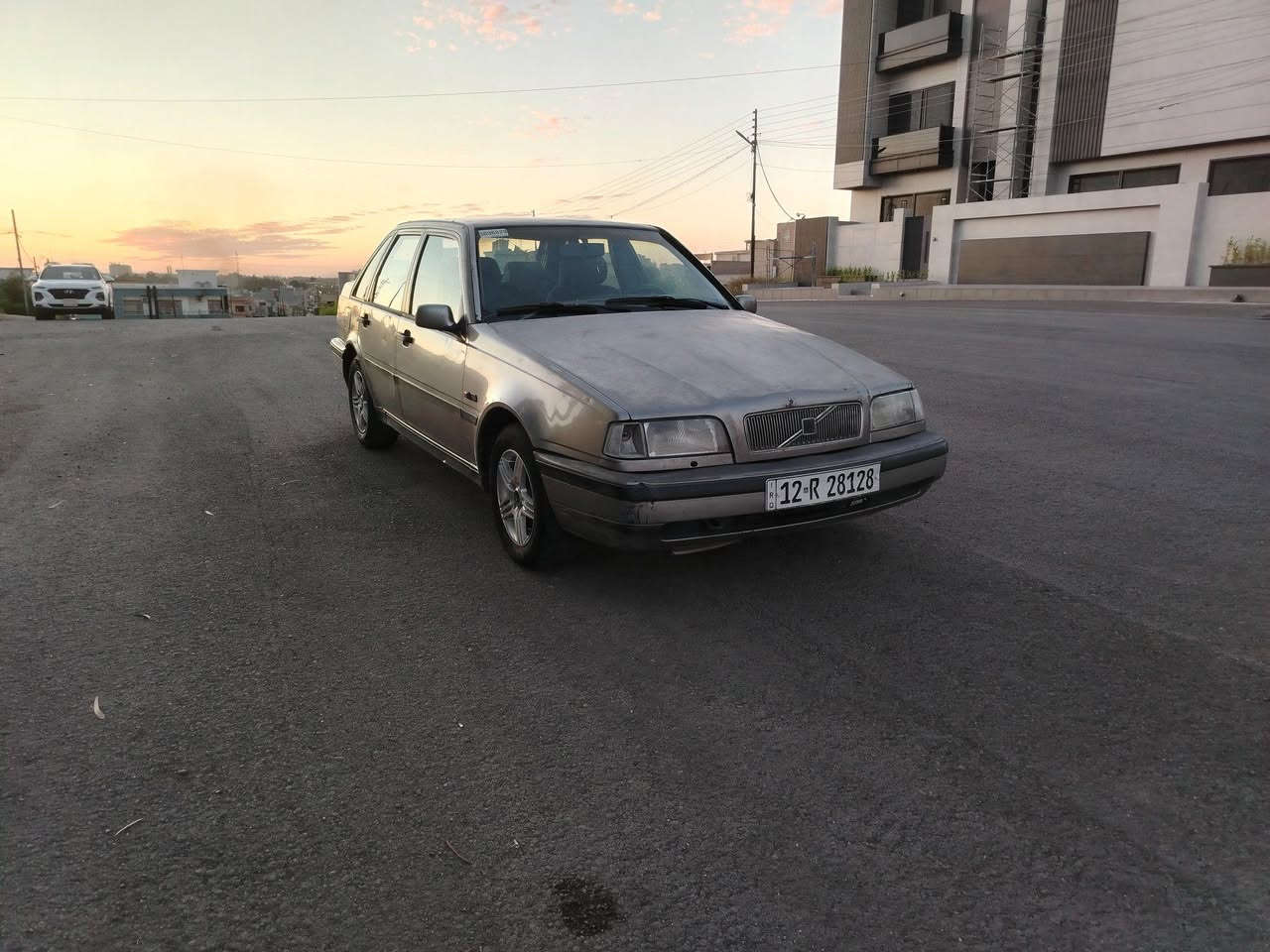 فالفو 440
الموديل 1994
نينوى سنوية 2029
شرط التحويل 
شرط المحرك لاصرف ولانفخ 
شرط الكير عادي 
شرط التبريد ثلج 
جام كهرب 
ستيرن بور 
سنتر لوك
السعر ٢٧ ورقة
*********** 
*********** موصل, نينوى

