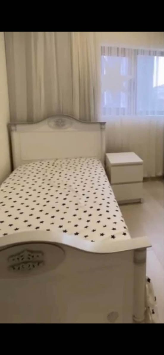سيسه مى   گه نجان تازه و بئ عه يب به دؤشه كه وه. 
زوركه م به كار هاتووهه له ديوان كريومه  زور توكمه يه. السليمانية, العراق


**إذا كنت صاحب هذا الإعلان وتريد حذفه لأي سبب، رجاءا أرسل رسالة إلى الدعم الفني**