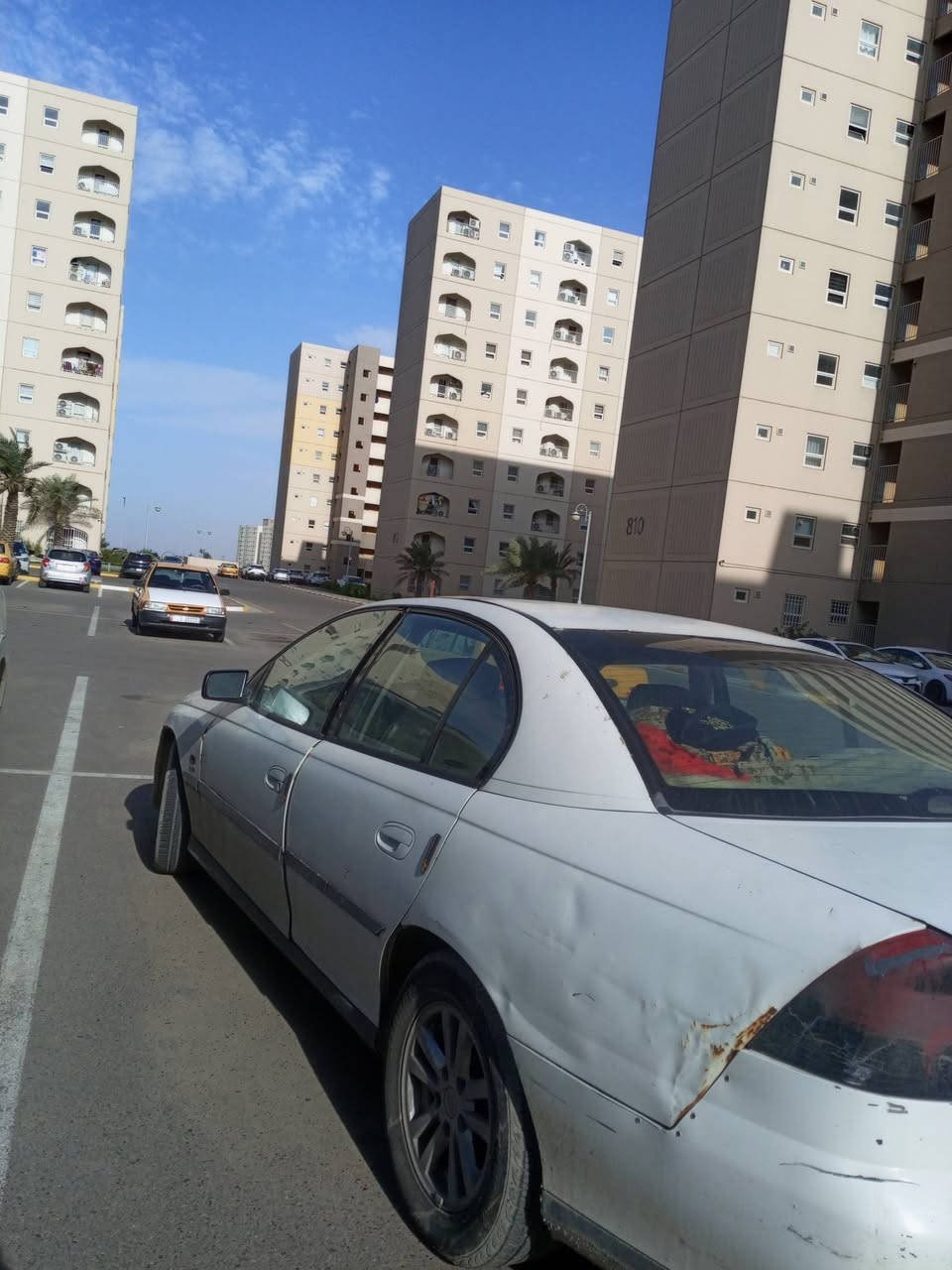 سياره للبيع شفروليت لومينا موديل٢٠٠٤ تخم تاير جديد صدر جديد امامي خلفي كهربائيات  كلها جديده محرك وكير vvt3000 ***********
