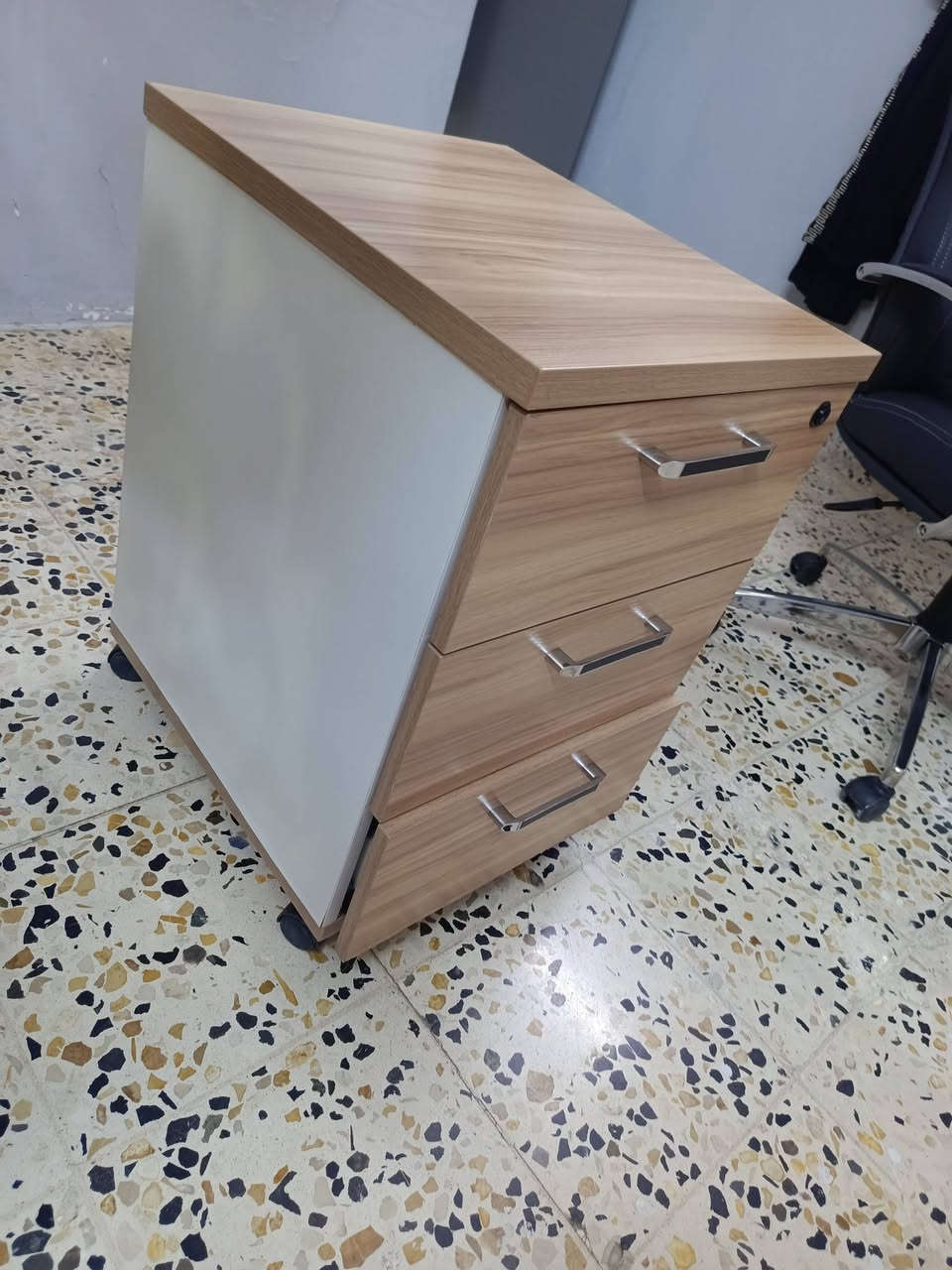 هذني الغراض اريدهن للبيع


**إذا كنت صاحب هذا الإعلان وتريد حذفه لأي سبب، رجاءا أرسل رسالة إلى الدعم الفني**