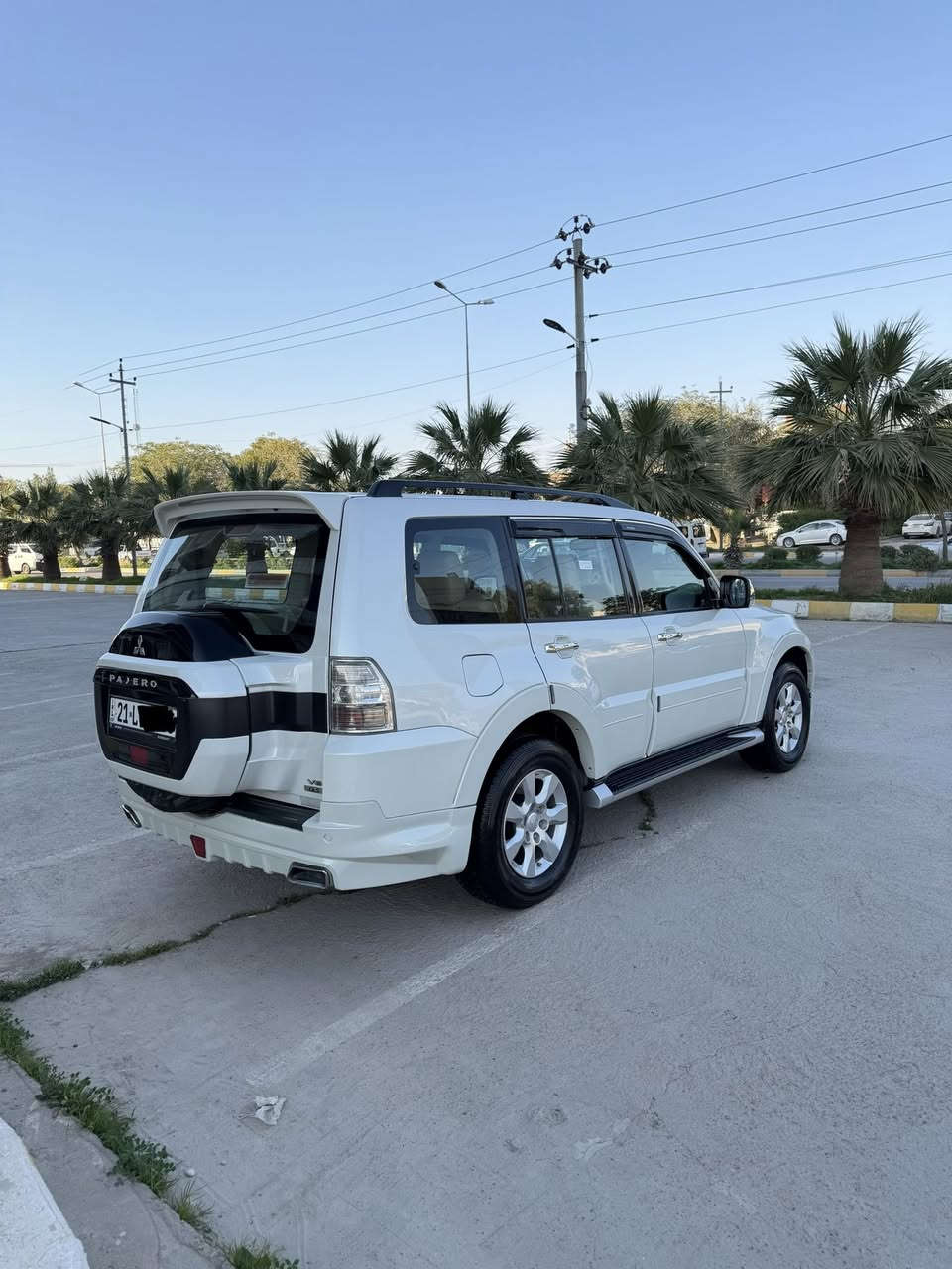 باجيرو 2015 فول مواصفات حبتور كوشن جلد وكهرباء سلايت ڤوليوم تحديد سرعة  3 مقاعد 💺 كوشن  تبريد مركزي  ام پري فاير  مصابيح زينون دبل اكسل (فورويل)ضد التزحلق 4 تايرات جديدة  بدون خدش بدون بارد وشخط بشرط تحويل ووكالة  موجودة السونار 

سعر:188$ ومعاملة 
مكان:كلار
***********

باجيرو 2015 فول مواصفات حبتور 
كوشين جلدو كاره با سلايت فوليوم تحديد سرعه 3 ريز كوشين تبريد مركزى ام پرى فاير لايت زينون اوينه  شفت ده بل اكسل دزه خليسك 4 تايه تازه يه صدرى تازه يه بي صبوغ  بي سارد و شوخت  شرت تحويل و وه كاله 
سونه رم داناوه

188$ معامله 
شوين كه لار 
***********
