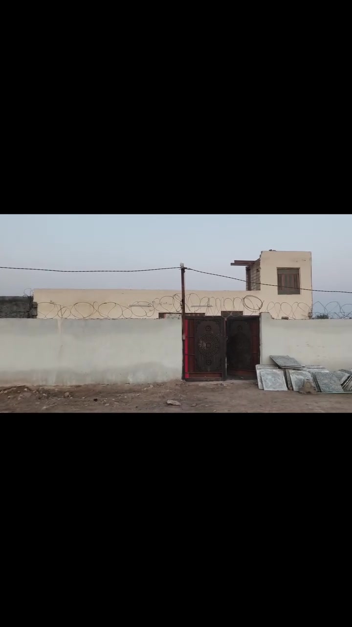 للستفسار ***********
السلام عليكم بيت للبيع طابو زراعي سند 25 مداور سهم ب اسم الشتري سعر  20 مليون

مقابيل حي المنصور نزلت سعد ال صبري 
عمود 231.. يتكون البيت من 3 غرف ومطبخ وصحيات مساحه البيت 200 متر
بيت جاهز من جميع النواحي.
