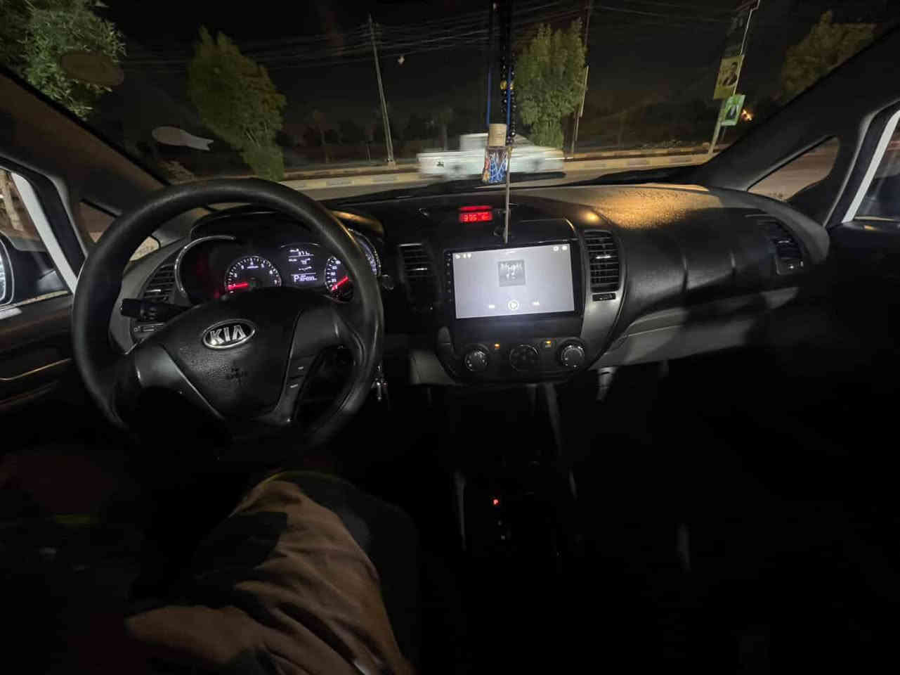 سلام عليكم سيراتو مديل 14 خليجي صاعده هزه كير ومحرك مكفول شواصي لغود مكفولات
بيها 4 قطع  ابيع حزام من جوه ليده  مال باب تكم مكفولات قماره مكفوله محرك دوش مامفتوح 
باسمي رقم نكليزي
سياره ستخدام شخصي مال جناي 
مراوس اوبتما او للبيع سعر 105 وبيها مجال ستفسار تواصل 
*********** وتساب او تصال
